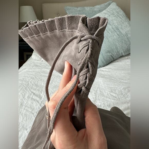 BCBG Gray Leather Boots 10 Adjustable Calf
Thigh High - Picture 5 of 10